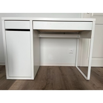 Psací stůl IKEA - délka 105 cm
