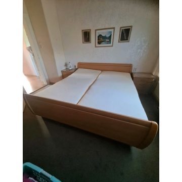 Postel manželská 200x90 cm...