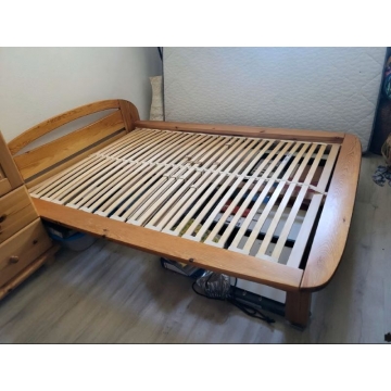 Postel 200x140 cm s roštem...